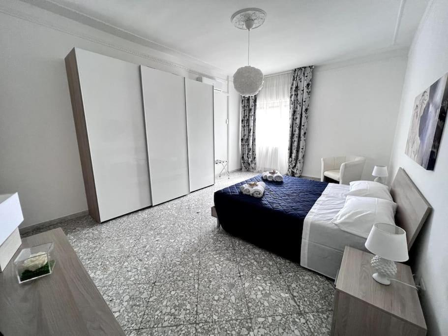 Il Mare In Citta. Vista Mare Holiday home *